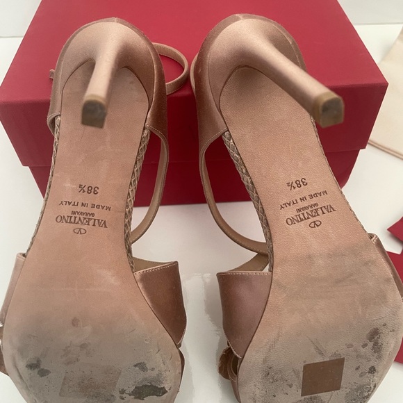 Valentino Garavani satin strappy high heels - Picture 9 of 9